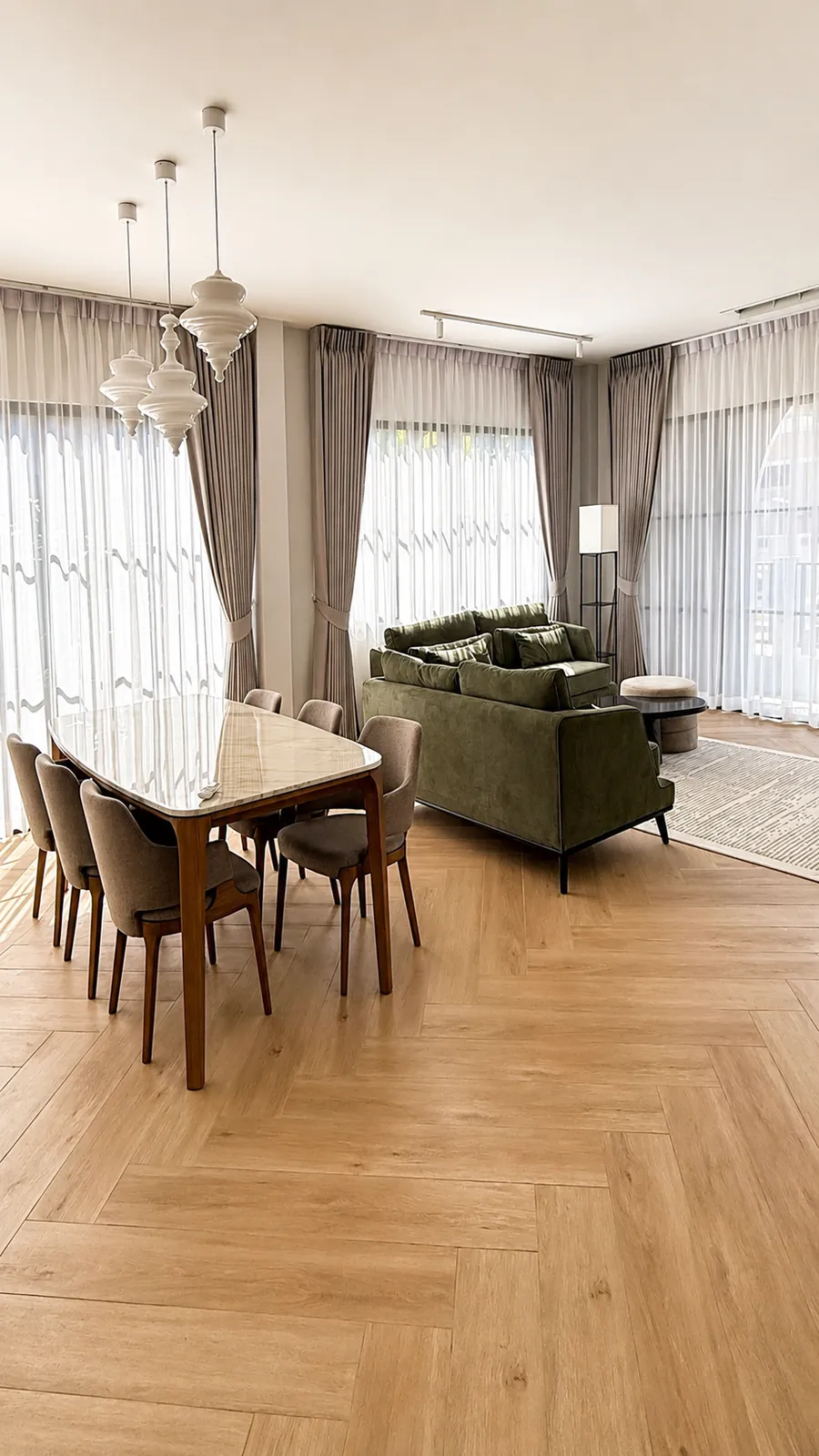 Furnished living and dining room at Crown 168/68
